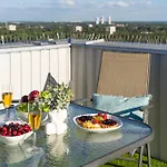 Skypenthouse & With Free Parking