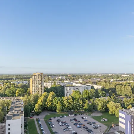 Skypenthouse & With Free Parking Apartment *