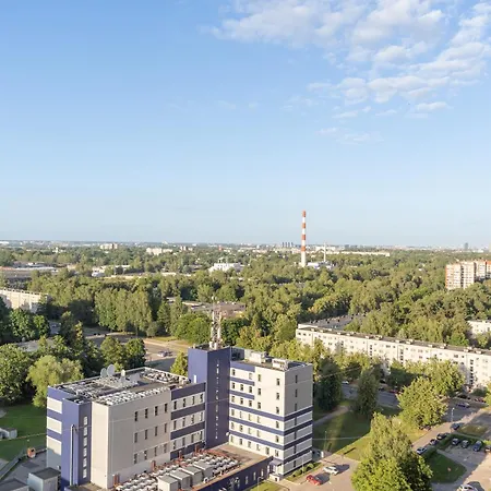 Skypenthouse & With Free Parking Apartment