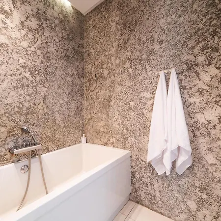 Skypenthouse & With Free Parking * Riga