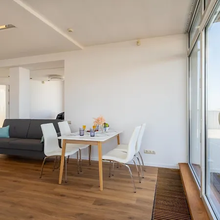 Lejlighed Skypenthouse & With Free Parking Riga