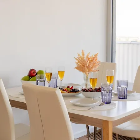 Skypenthouse & With Free Parking * Riga