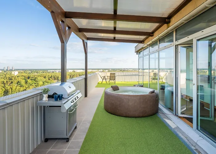 Skypenthouse & With Free Parking Dzīvoklis *